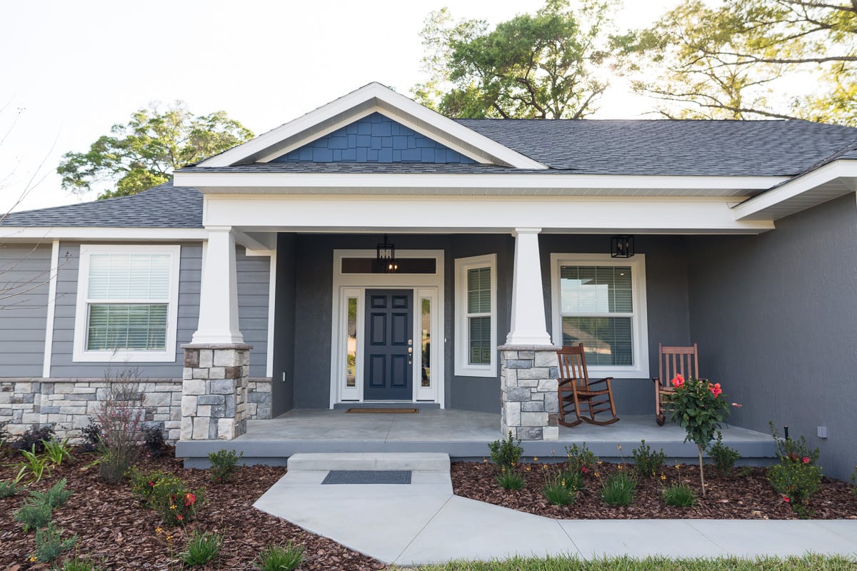 Curington Homes - Ocala Florida Home Builder - Sebastian Model Summerset Estates - Front Porch Exterior